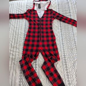 NWT Ekouaer Hooded One-Piece PJs